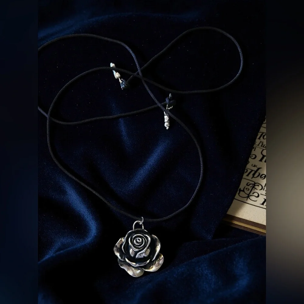 Vintage Gothic Black Rose Pendant Choker Necklace